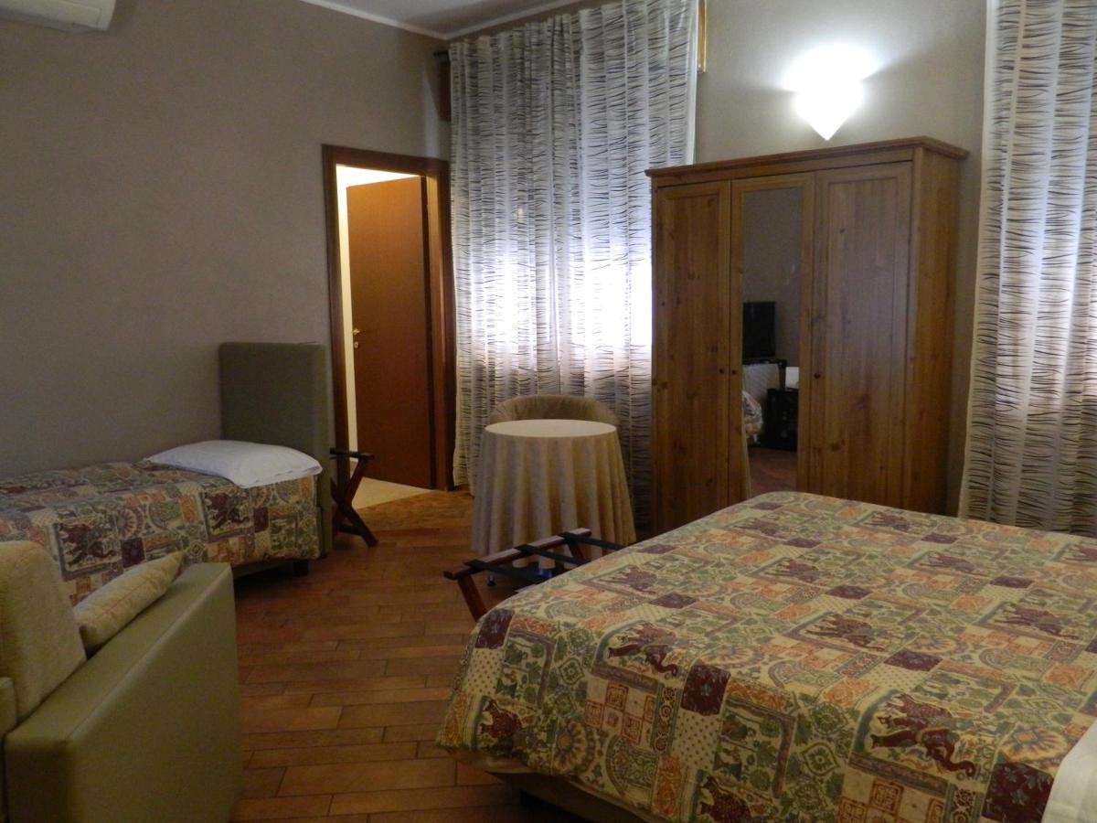 Hotel Osteria San Giuseppe à Ceriano Laghetto Extérieur photo