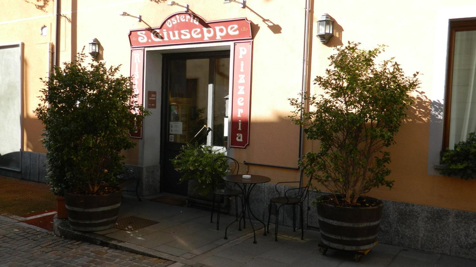 Hotel Osteria San Giuseppe à Ceriano Laghetto Extérieur photo
