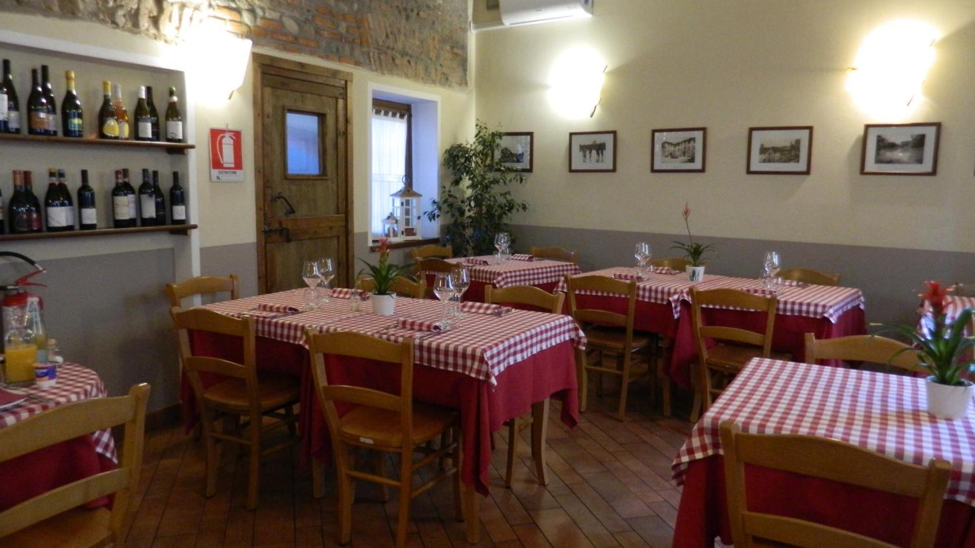 Hotel Osteria San Giuseppe à Ceriano Laghetto Extérieur photo