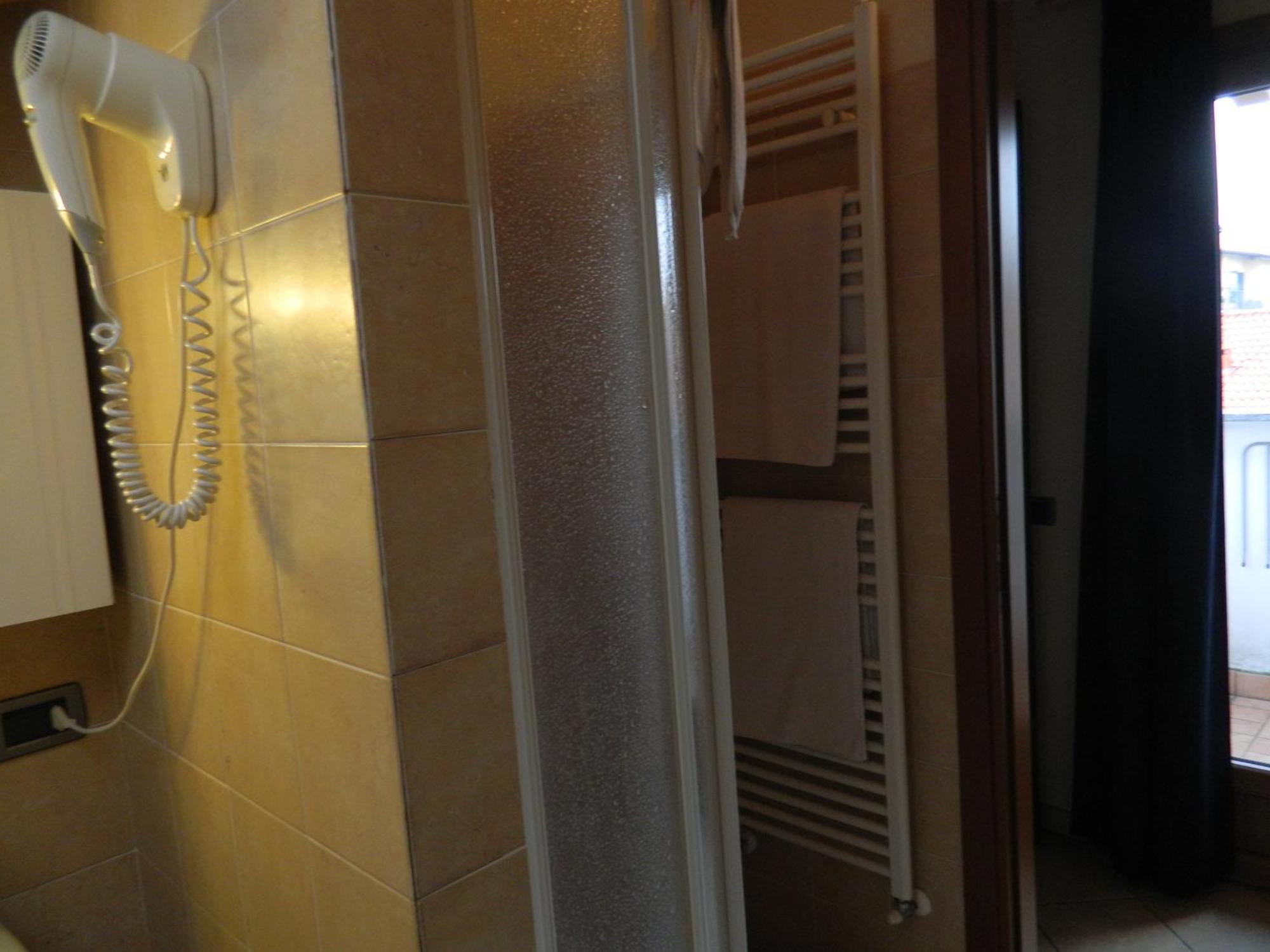 Hotel Osteria San Giuseppe à Ceriano Laghetto Chambre photo