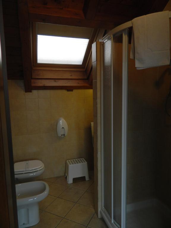 Hotel Osteria San Giuseppe à Ceriano Laghetto Chambre photo