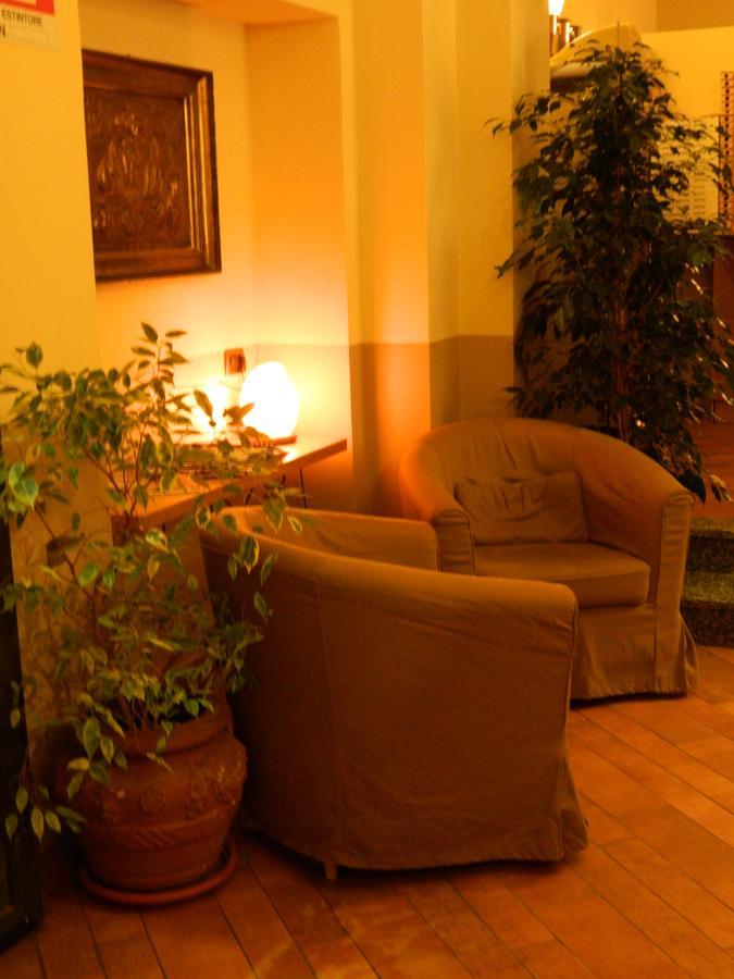 Hotel Osteria San Giuseppe à Ceriano Laghetto Extérieur photo